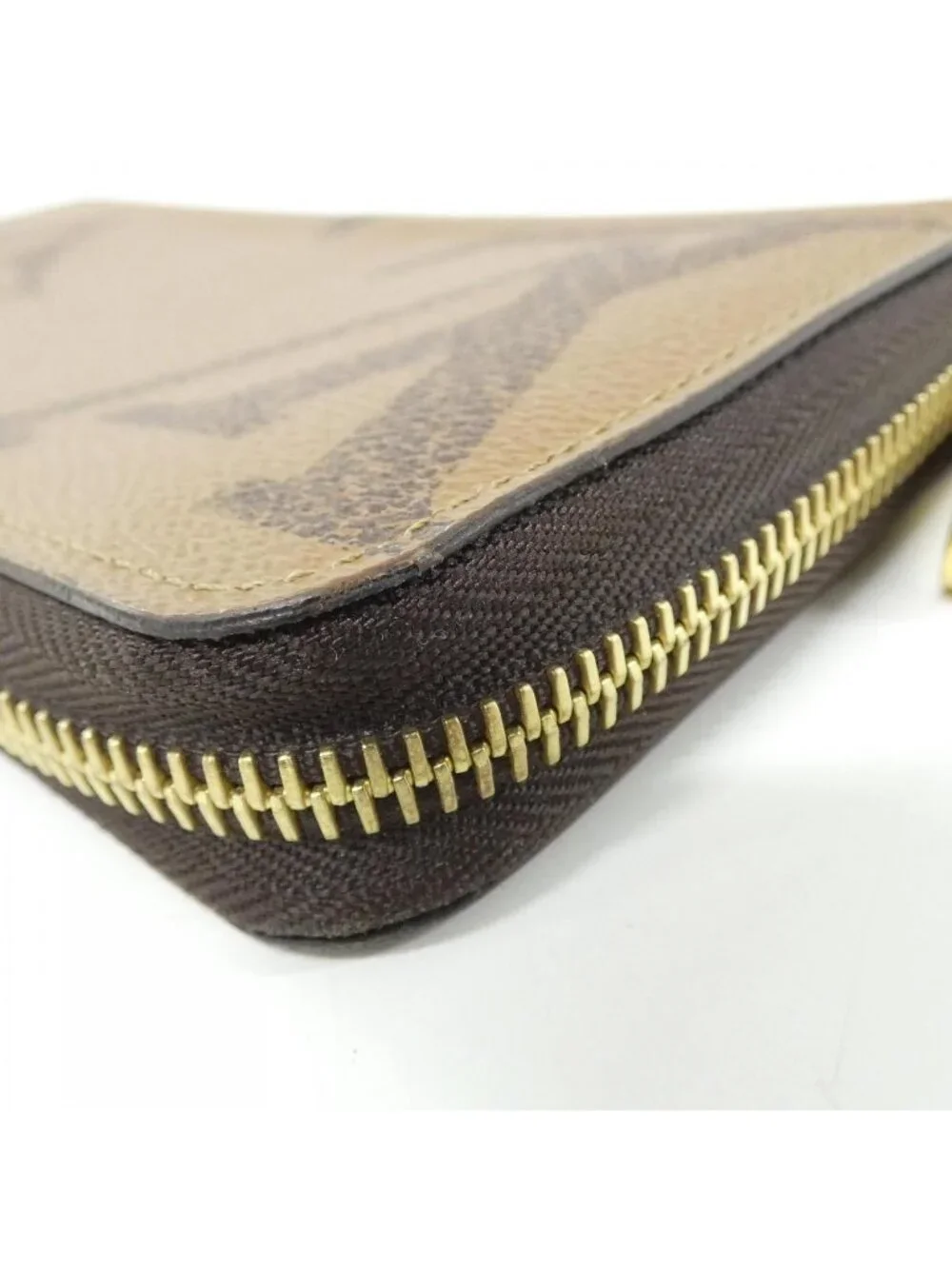 Louis Vuitton Monogram Giant Zippy Wallet